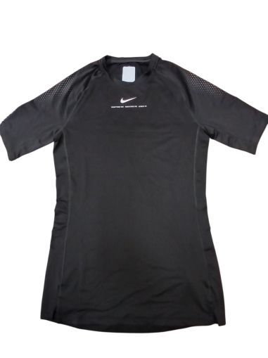 Дамска тениска Nike M
