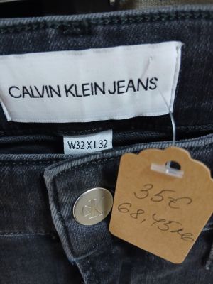 Дамски дънки CALVIN KLEIN L нови с етикет