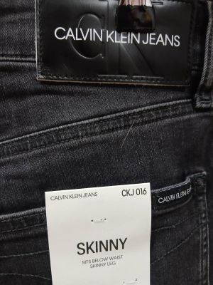 Дамски дънки CALVIN KLEIN L нови с етикет